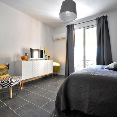Appartement Des Fleurs นีซ ภายนอก รูปภาพ
