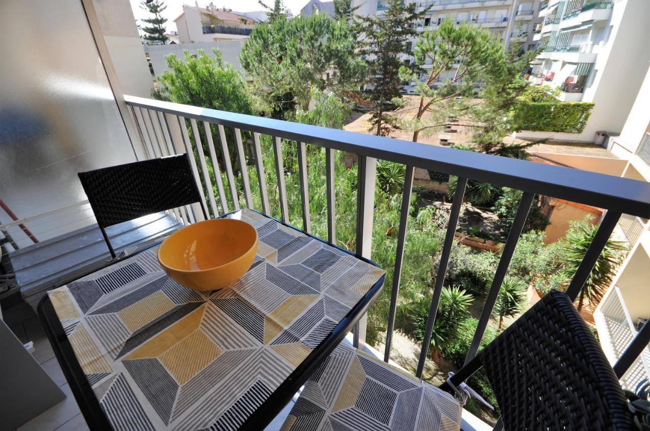 Appartement Des Fleurs นีซ ภายนอก รูปภาพ